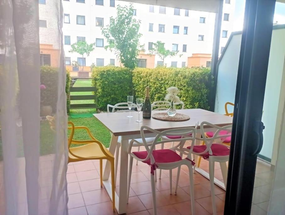 Apartamento En Primera Linea De Mar Roses Exterior photo