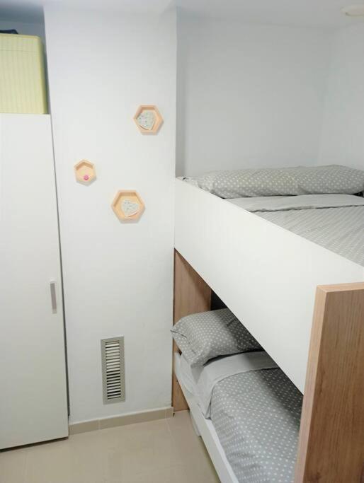 Apartamento En Primera Linea De Mar Roses Exterior photo